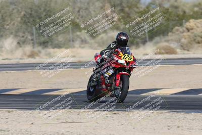 media/Jan-15-2026-Racers Edge (Thu) [[dfebeb70ab]]/2-A Group/Session 5 Turn 2/